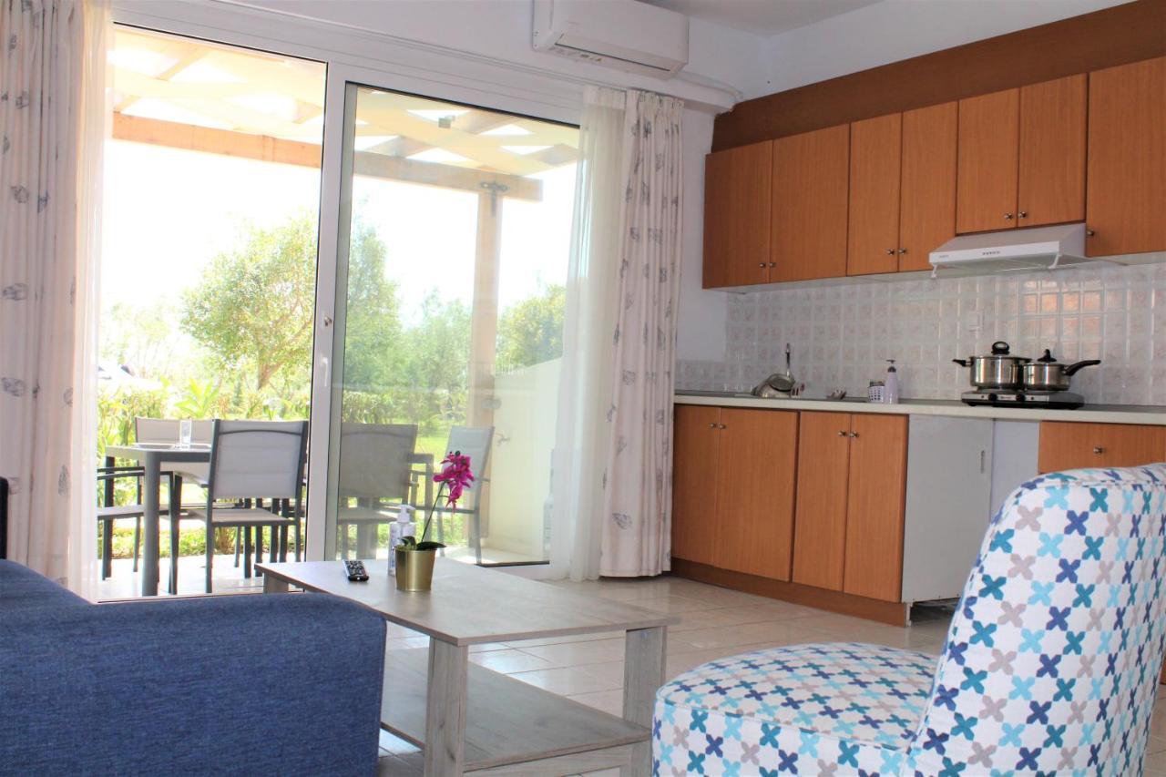 Kalamaki Plaza Apartments Ngoại thất bức ảnh